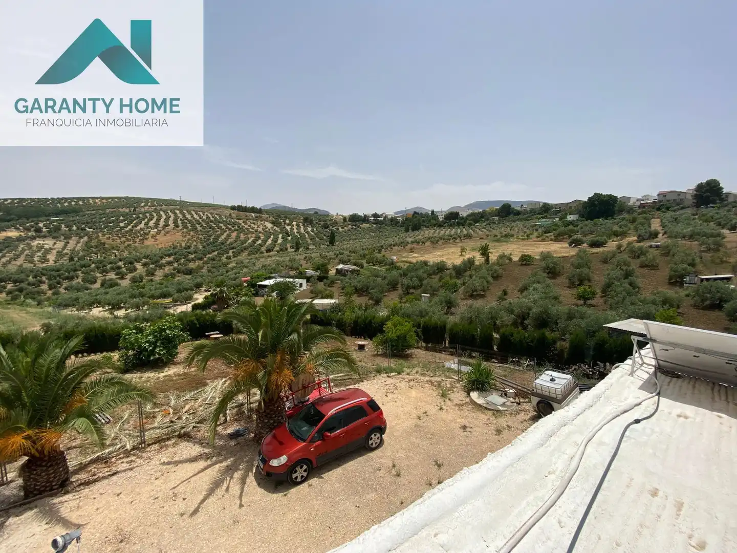 Vista exterior de Casa o xalet en venda en Torredonjimeno amb Aire condicionat, Jardí privat i Terrassa