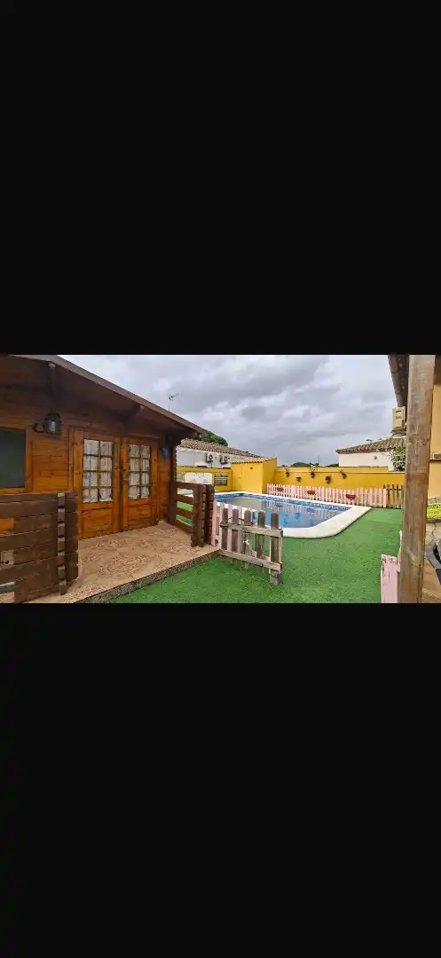 Swimming pool of Houses for sale in Chiclana de la Frontera  with Air Conditioner, Heating and Private garden