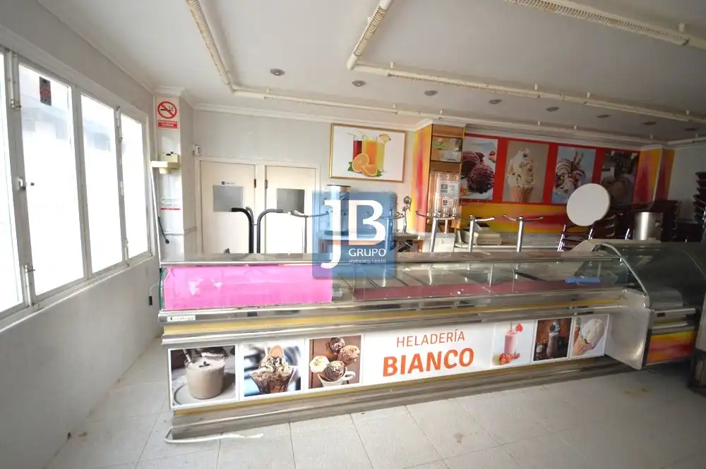 Local commercial à vendre à Avinguda de la Marina, imagen 5