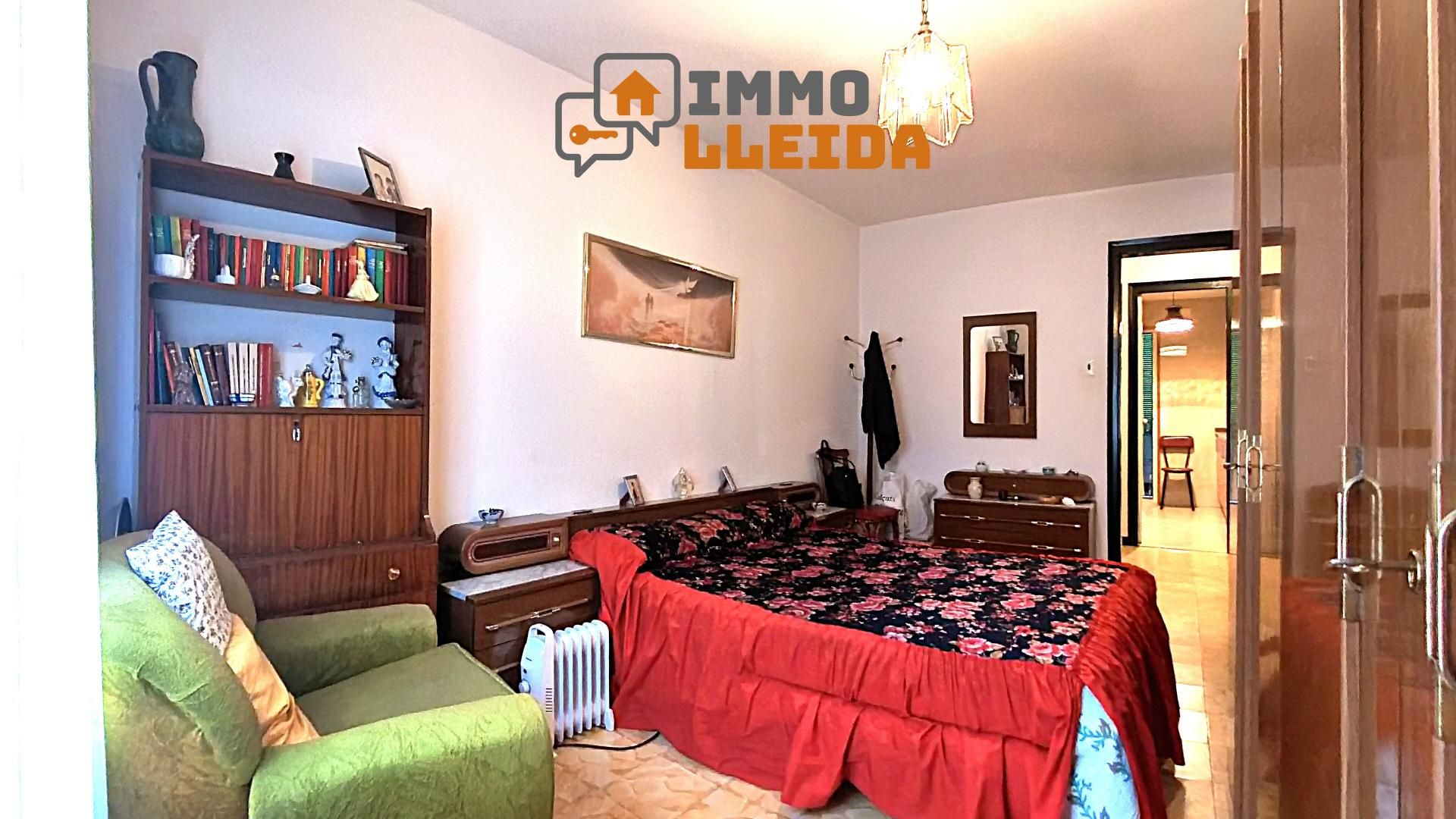 Vista exterior de Pis en venda en Balaguer amb Traster, Moblat i Forn