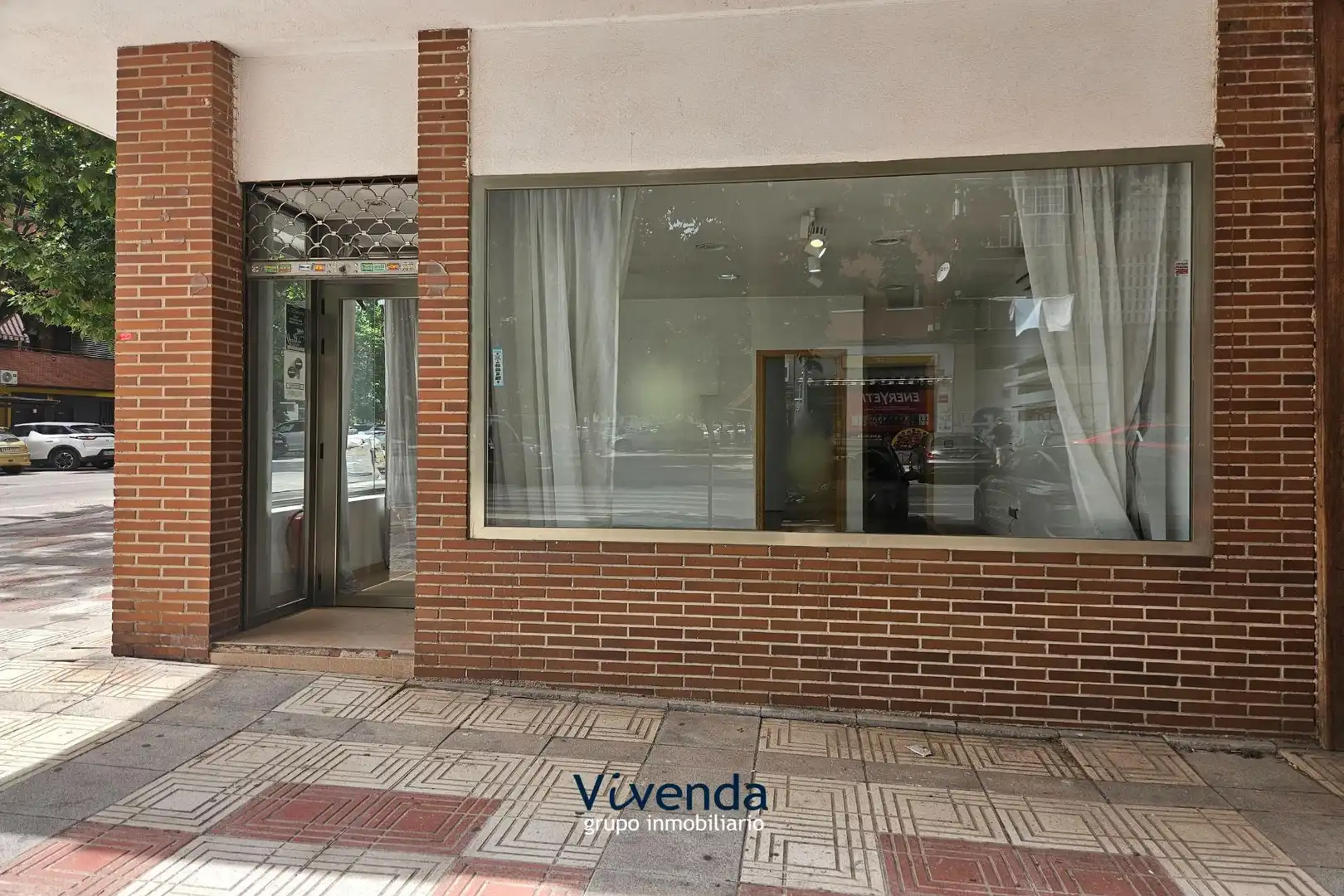 Commercial properties for rent in Humanes de Madrid  with Air Conditioner