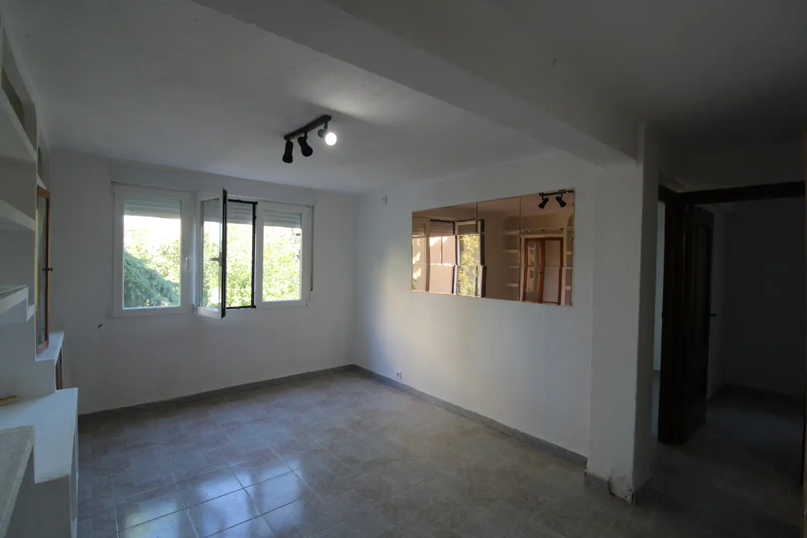 Living room of Flat for sale in Madrid