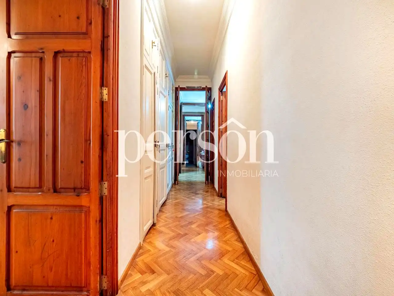 Flat with terrace for sale in calle d'Aparisi i Guijarro, imagen 57