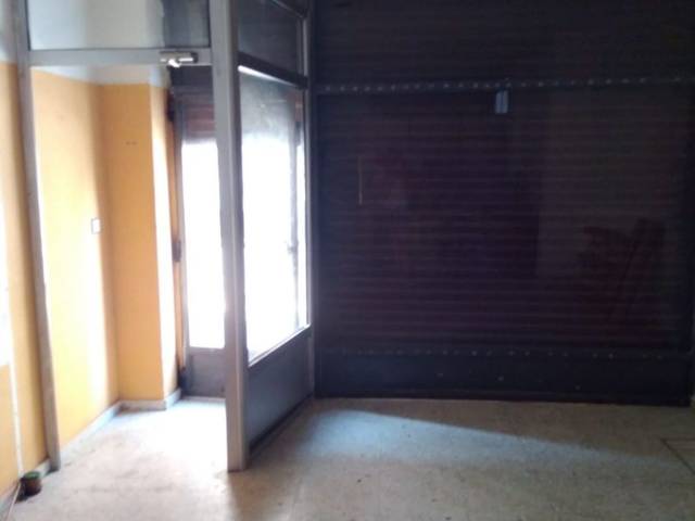 Local comercial en Alquiler en Calle Gregorio García Arista, 24 en Arrabal