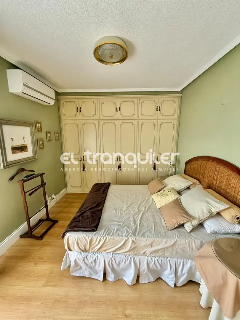 Habitación de Piso de alquiler en Madrid con Aire acondicionado, Terraza y Amueblado
