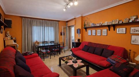 Foto 4 de Piso en venta en Plaza Constitucion, Miralvalle - Av. Virgen del Puerto - La Data, Plasencia