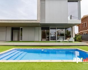 Swimming pool of House or chalet for sale in Cambrils  with Air Conditioner, Heating and Private garden