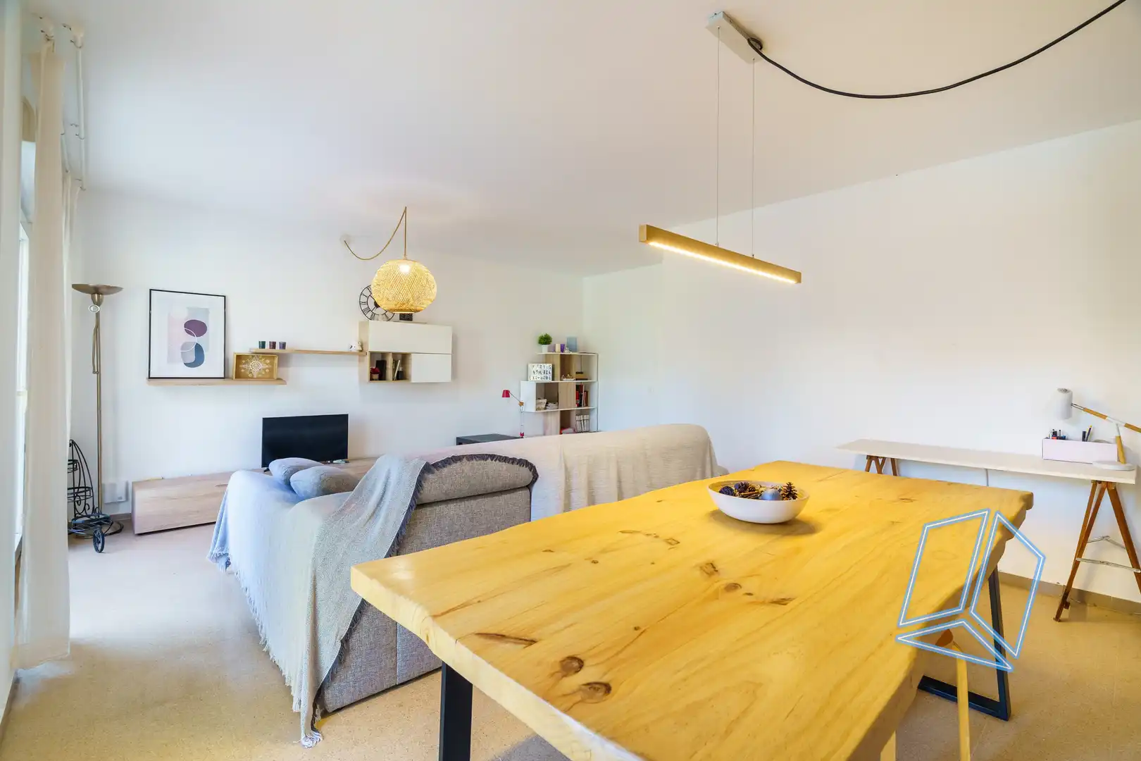 Sala d'estar de Pis en venda en Barcelona amb Balcó