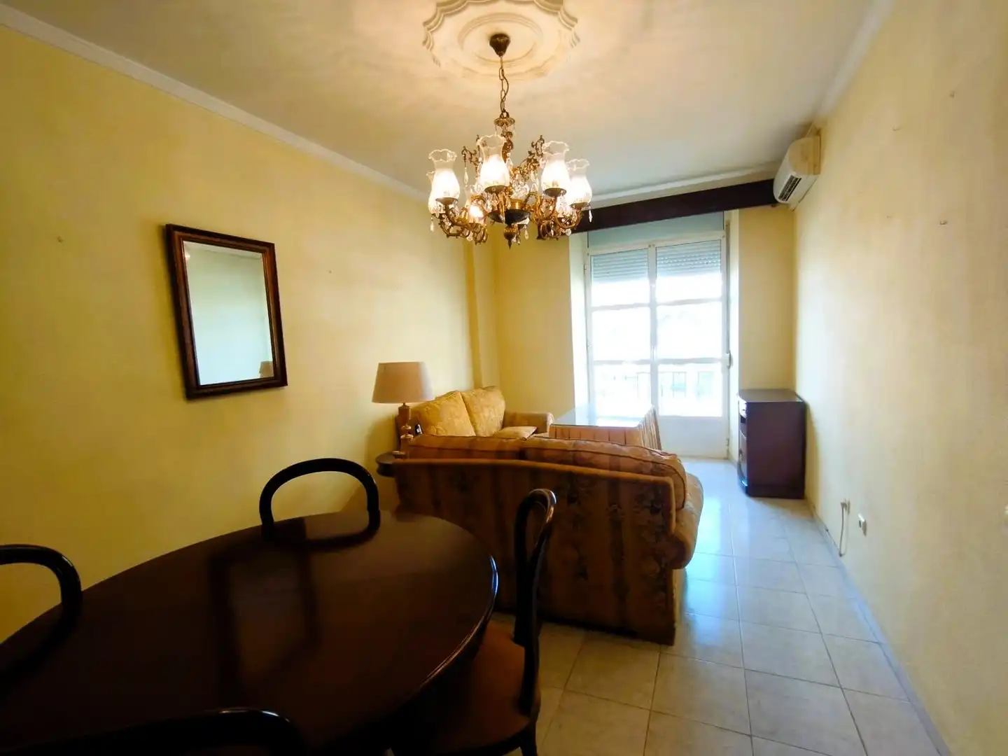 Wohnzimmer von Wohnung zum Verkauf in San Fernando mit Klimaanlage, Abstellraum und Balkon