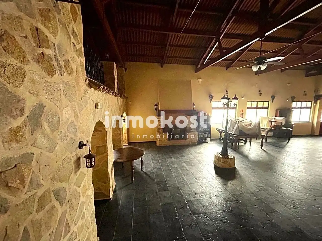 Commercial properties for sale in Villajoyosa / La Vila Joiosa  with Air Conditioner
