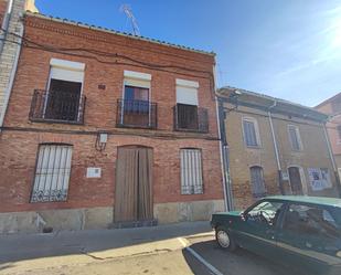 Vista exterior de Finca rústica en venda en Villarramiel amb Calefacció, Terrassa i Traster