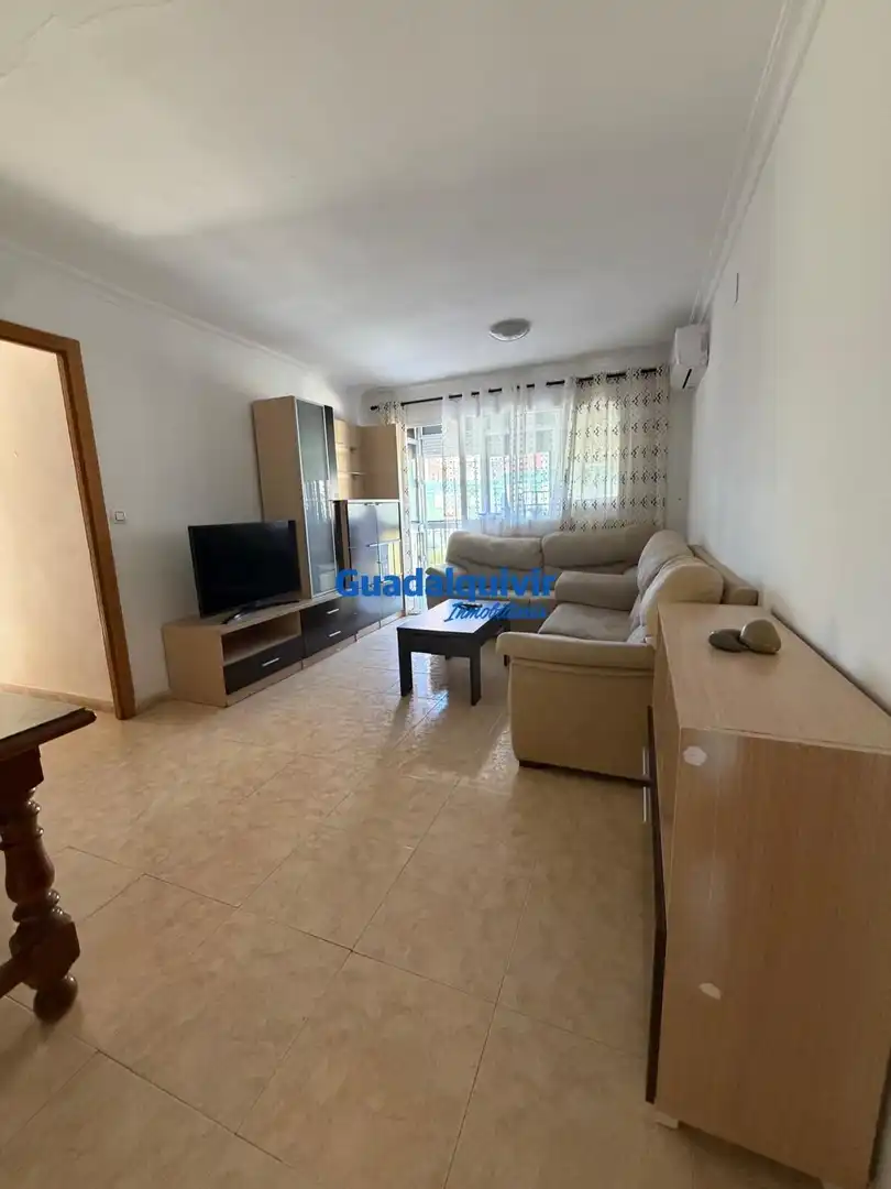 Wohnzimmer von Wohnung zum Verkauf in Montequinto mit Klimaanlage und Terrasse