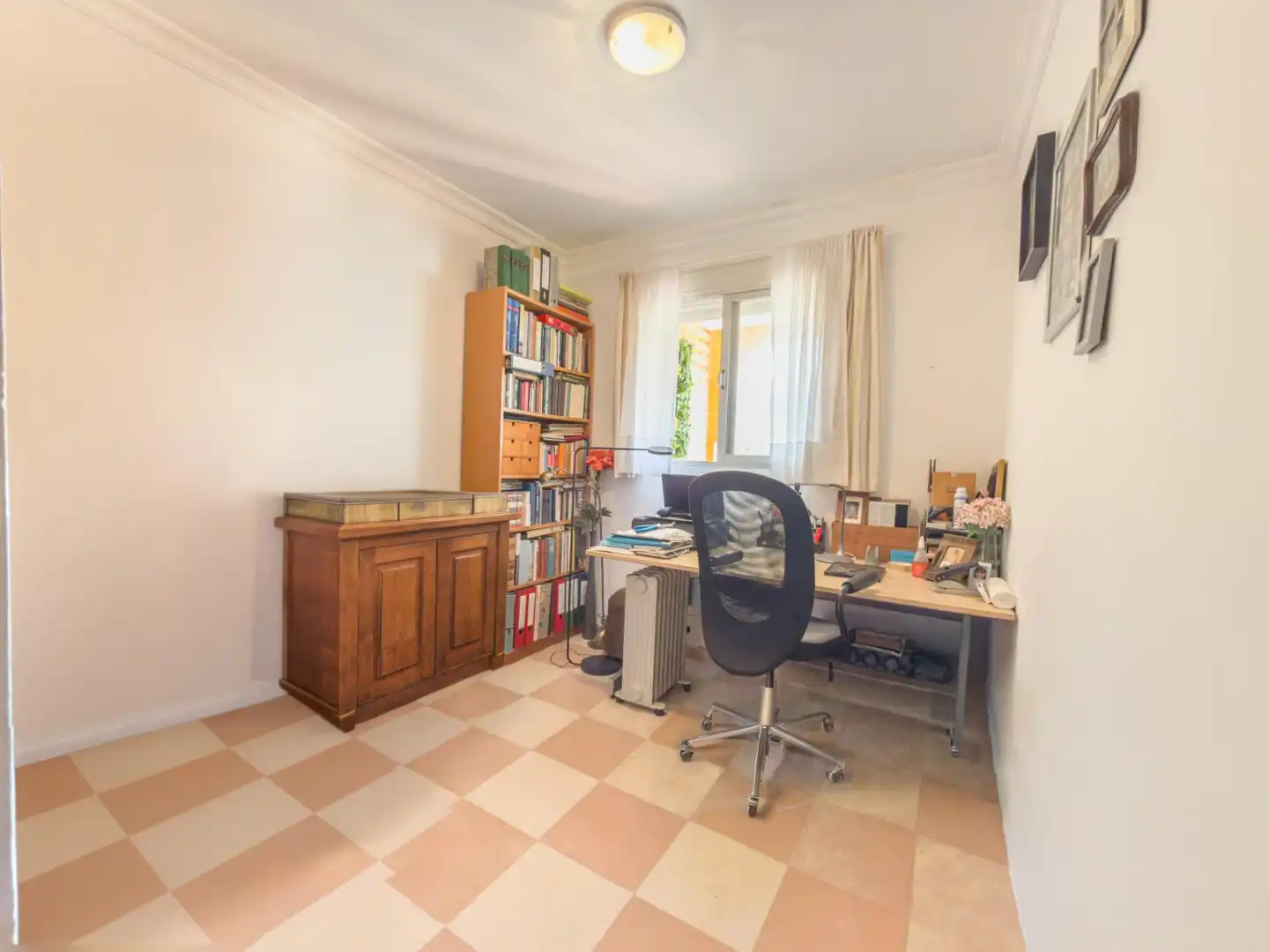 Piso en venta en Estepona con Terraza y Balcón