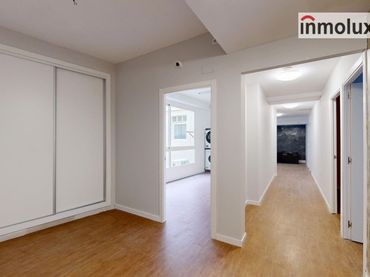 Office space with lift for sale in Cardenal Belluga