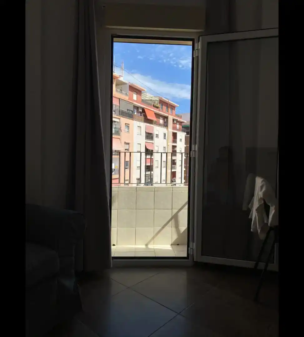 Schlafzimmer von Wohnung zum Verkauf in  Valencia Capital mit Klimaanlage und Balkon