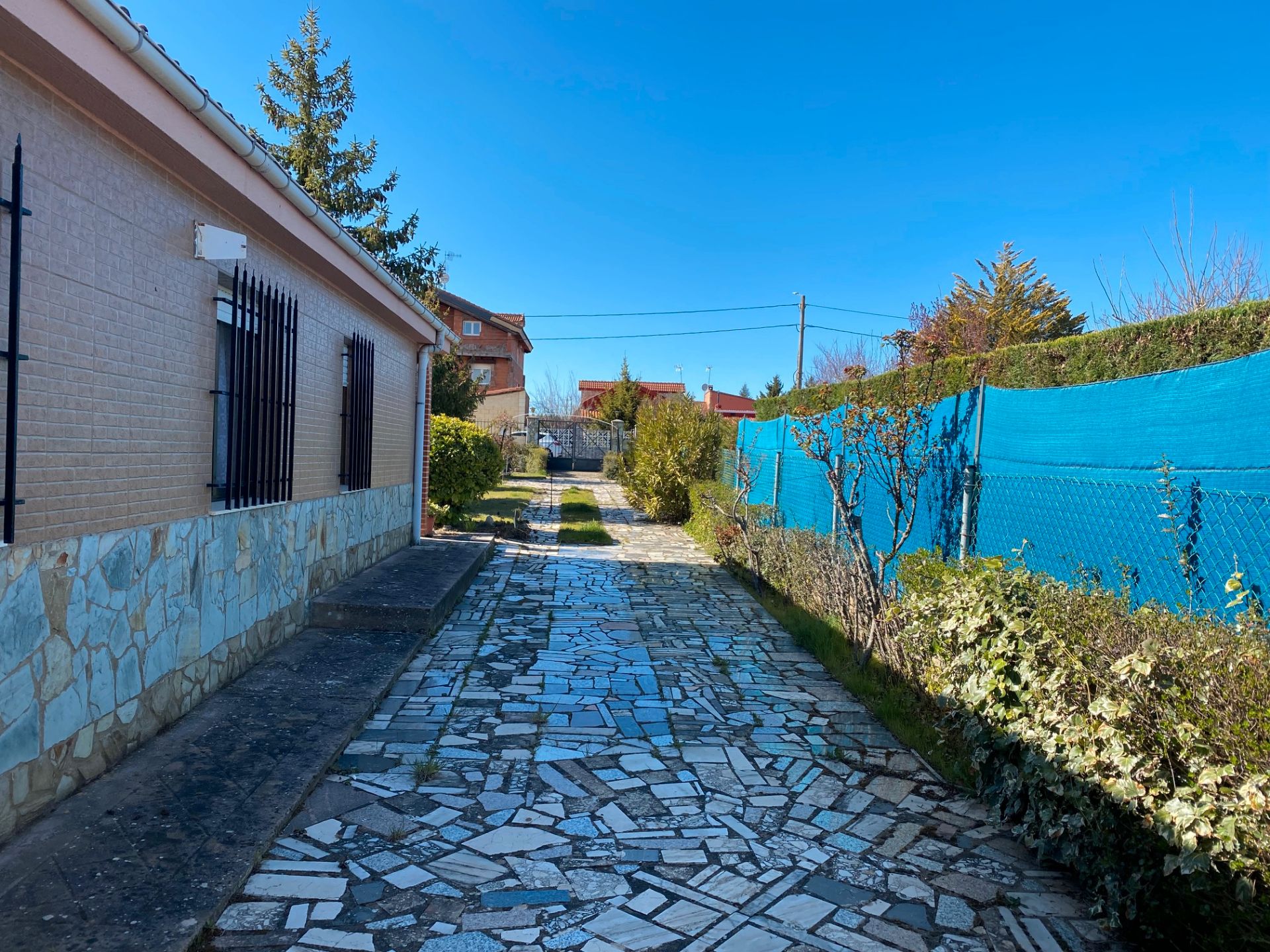 Vista exterior de Finca rústica en venda en Vegas del Condado amb Calefacció, Jardí privat i Moblat