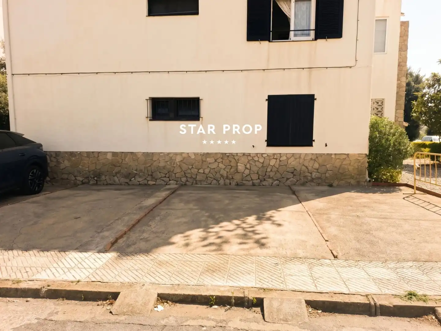 Parking of Flat for sale in Llançà  with Heating, Terrace and Storage room