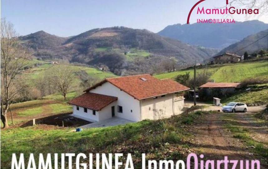 Foto 1 de Casa adosada en venda a Oiartzun, Gipuzkoa