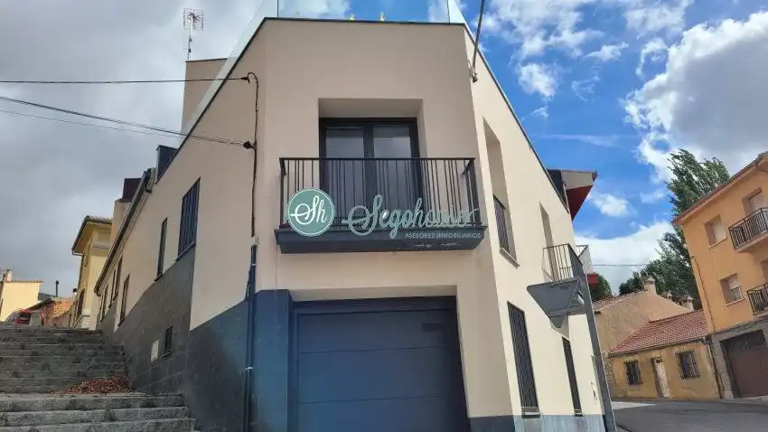 Vista exterior de Piso de alquiler en Segovia con Aire acondicionado, Calefacción y Terraza