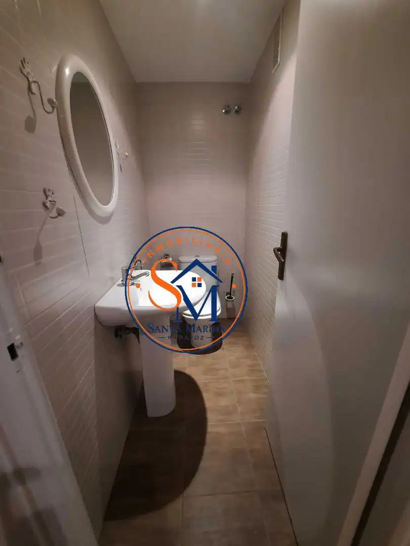 Bany de Apartament de lloguer en Badajoz amb Aire condicionat i Calefacció