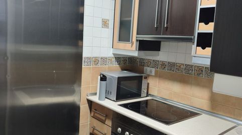 Foto 4 de Piso en venta en Peñamefecit - Avda Barcelona, Jaén Capital