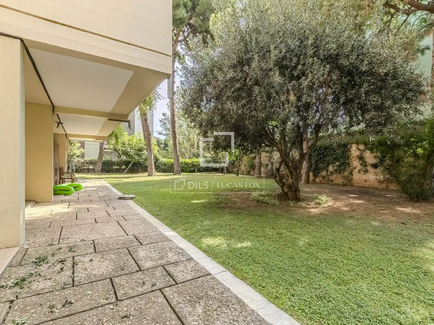 Jardín de Piso en venta en Barcelona con Aire acondicionado, Calefacción y Terraza
