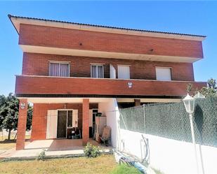 Exterior view of Single-family semi-detached for sale in Cazalegas  with Terrace