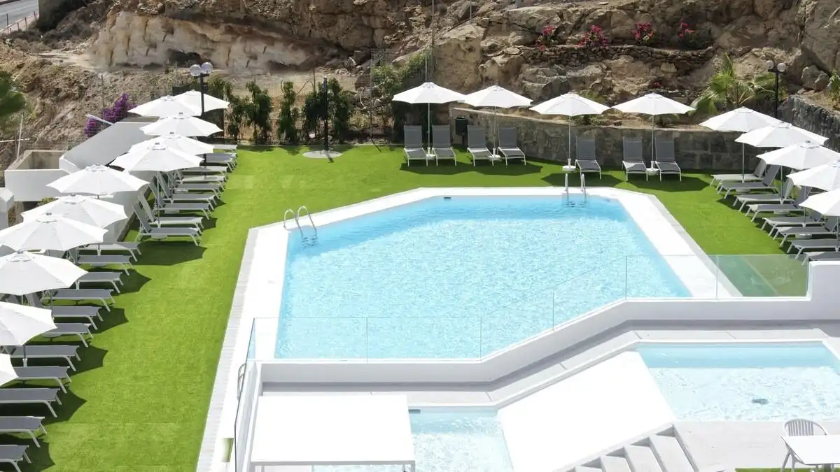Piscina de Apartament en venda en Mogán amb Terrassa, Moblat i Piscina comunitària