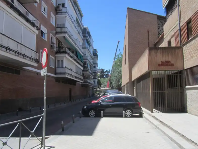 Vista exterior de Piso en venta en Madrid