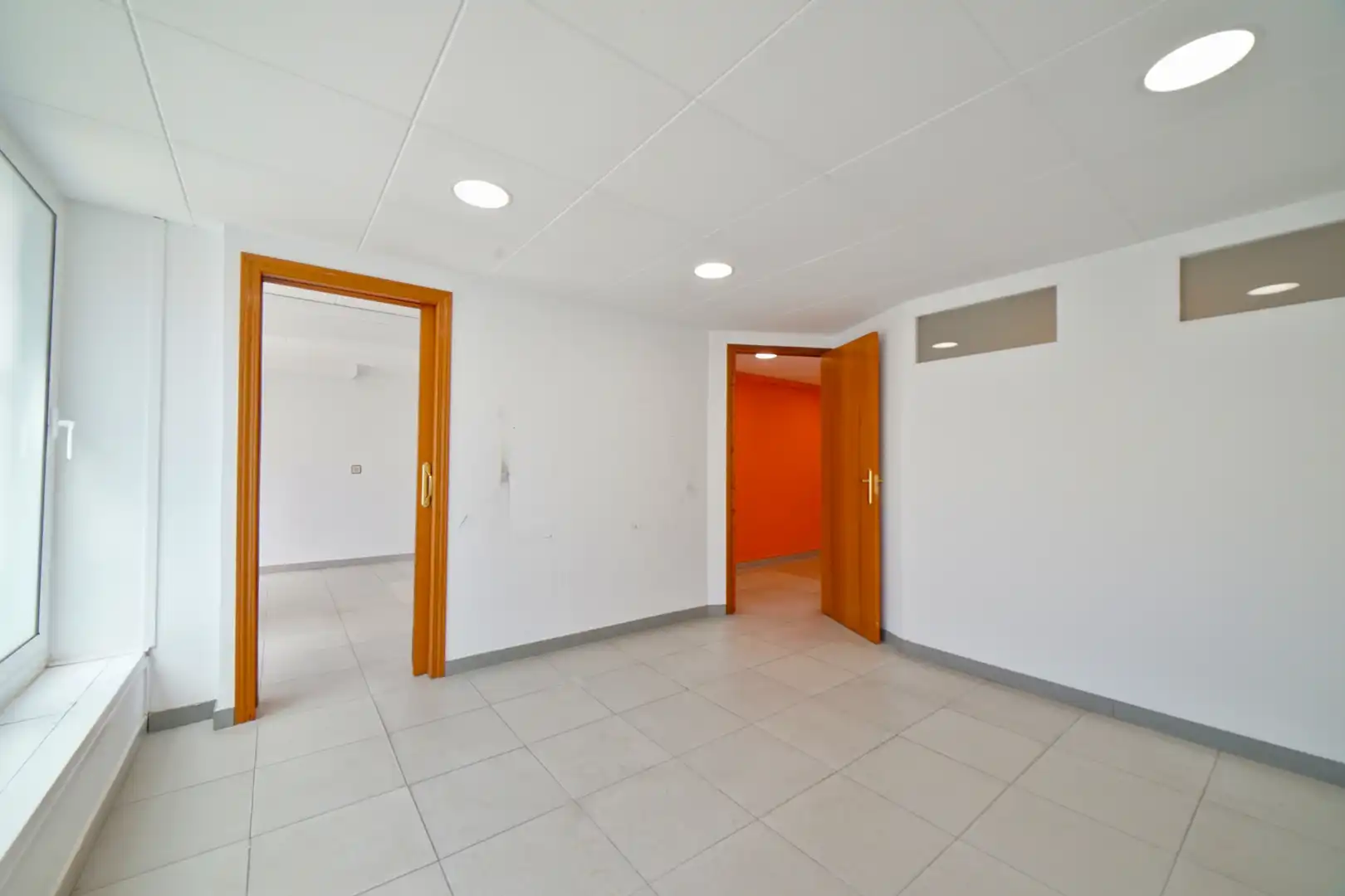 Gewerbefläche zur Miete in Centre, imagen 13