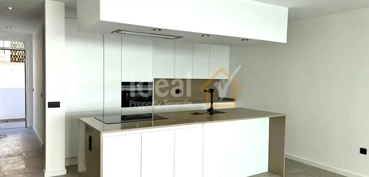 Apartment with pool for sale in Costa del Silencio, imagen 6