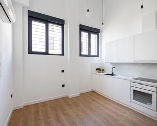 Kitchen of Flat for sale in  Granada Capital  with Heating and Balcony