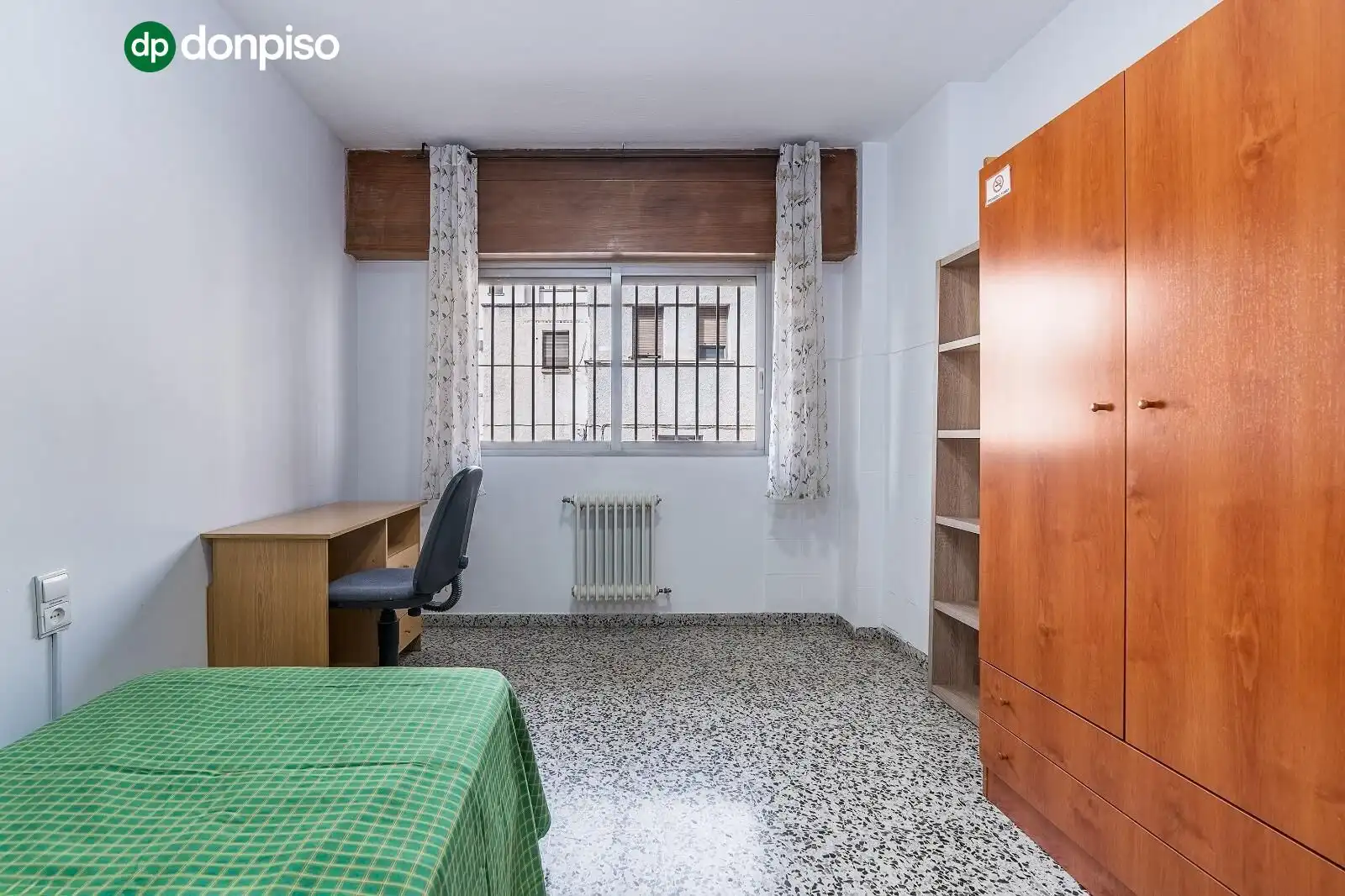 Habitación de Piso en venta en Granada