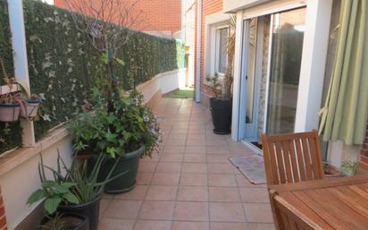 Terrace of Single-family semi-detached for sale in Valladolid Capital  with Air Conditioner, Heating and Private garden