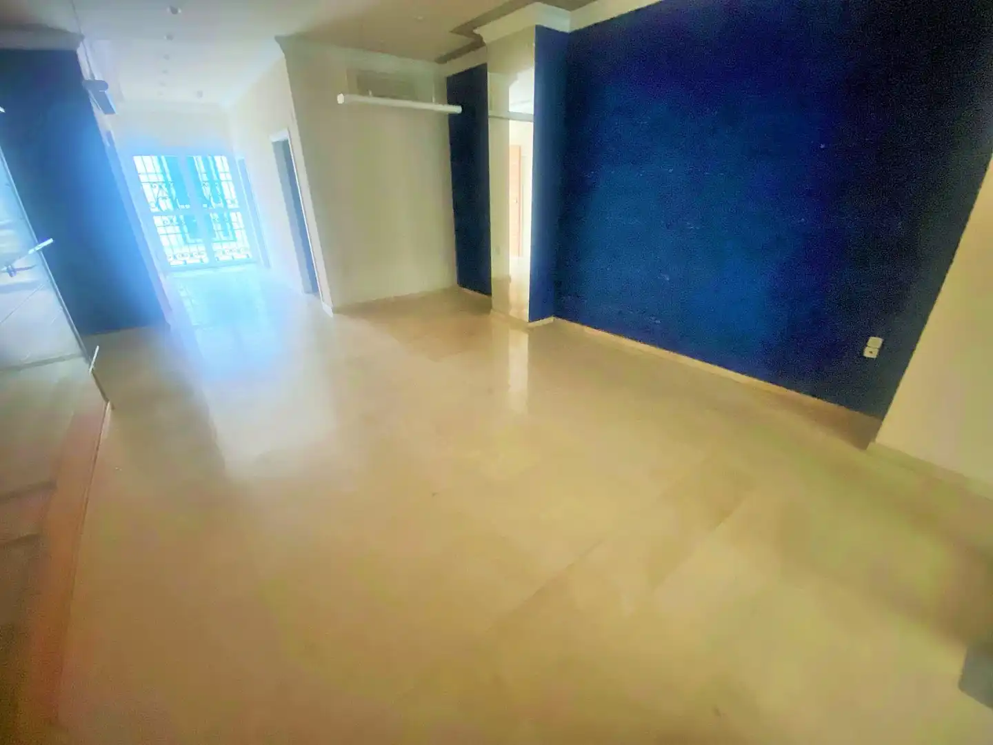 Business premises to rent in Carrer de Joaquín Costa 43, imagen 2