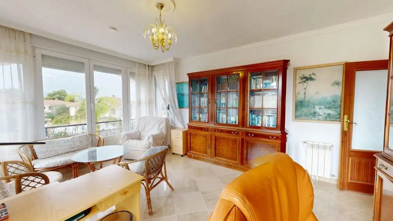 Sala d'estar de Casa o xalet en venda en L'Alfàs del Pi amb Jardí privat, Terrassa i Traster