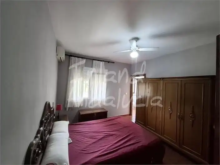 Dormitori de Casa o xalet en venda en Loja amb Aire condicionat, Terrassa i Piscina