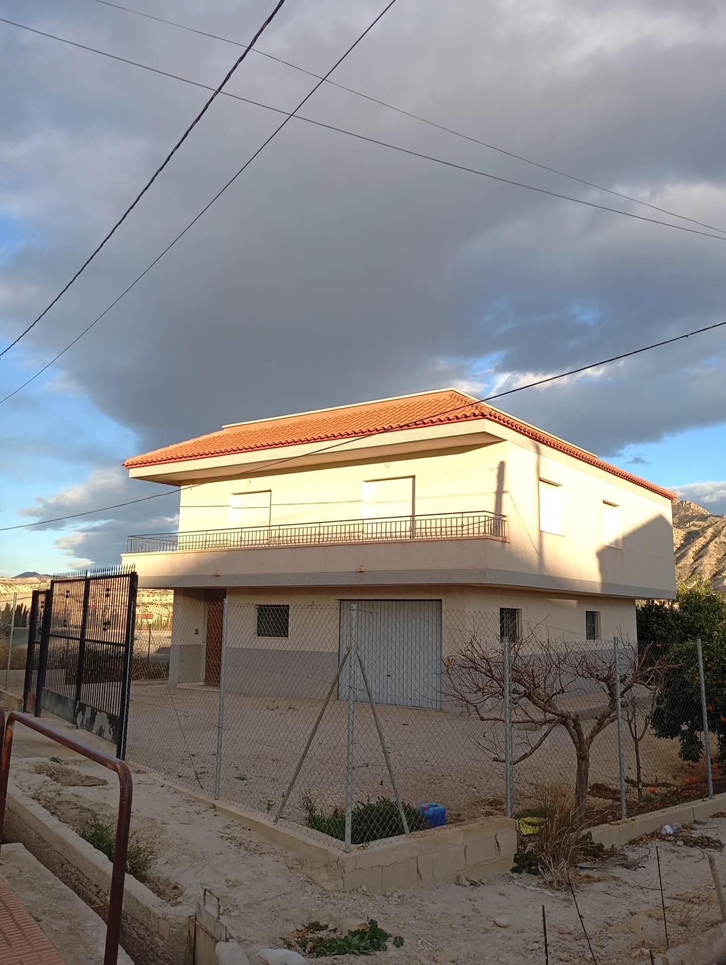 Vista exterior de Casa o xalet en venda en Abanilla amb Aire condicionat, Jardí privat i Terrassa