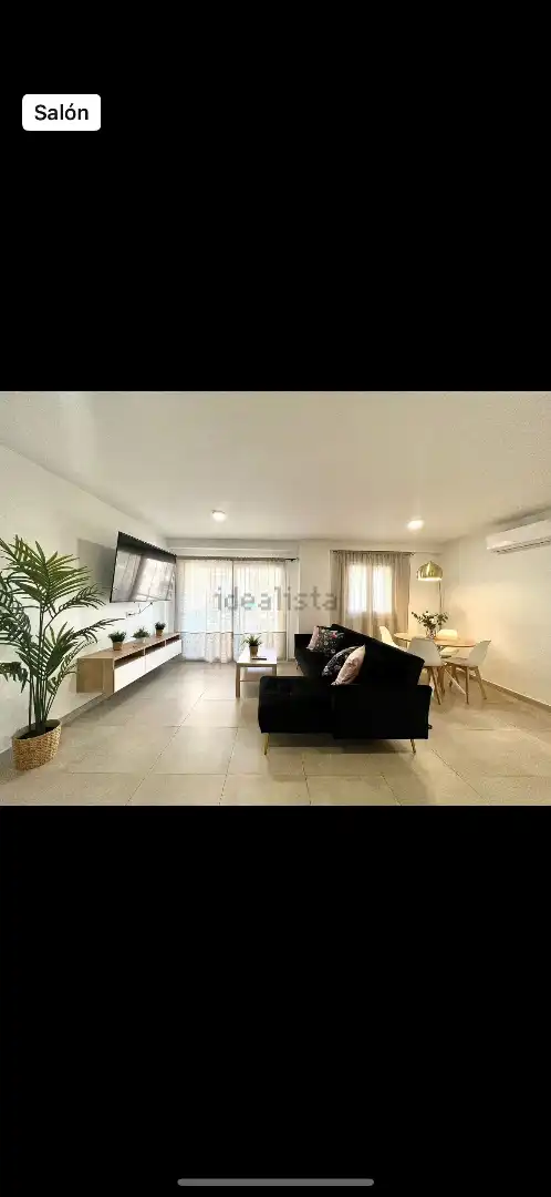 Living room of Flat for rent in Málaga  with Air Conditioner, Terrace and Furnished