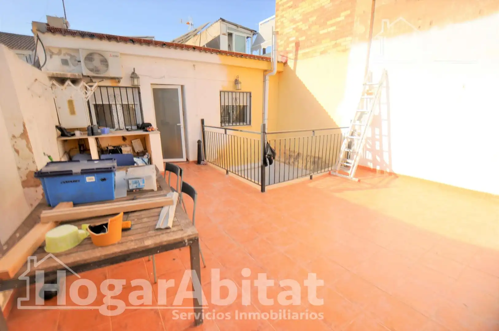 Vista exterior de Casa o chalet en venta en Manises con Aire acondicionado, Calefacción y Terraza