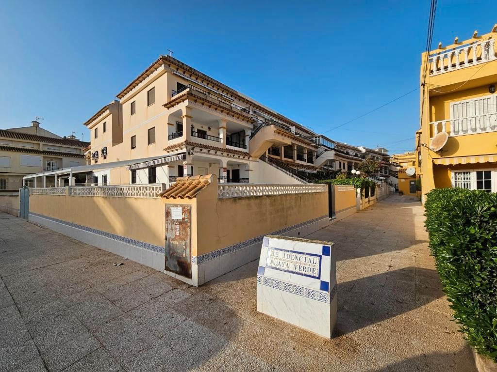 Exterior view of Apartment for sale in Torrevieja  with Balcony