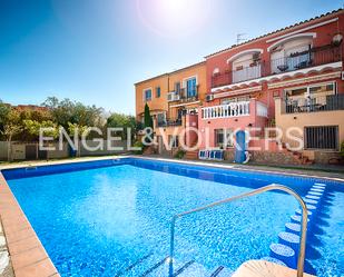 Swimming pool of Single-family semi-detached for sale in Empuriabrava  with Air Conditioner, Terrace and Storage room