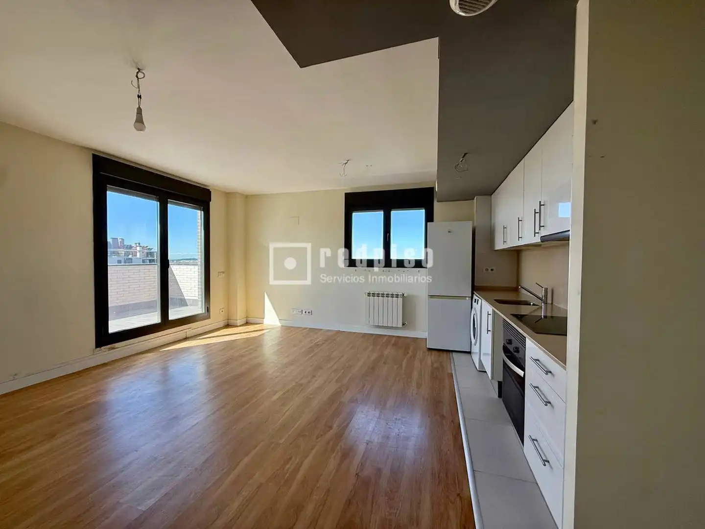 Außenansicht von Dachboden zur Miete in Madrid mit Heizung, Terrasse und Abstellraum