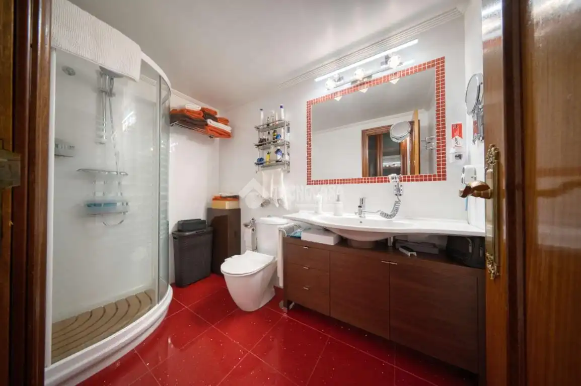 Baño de Piso en venta en Valladolid con Calefacción y Parquet