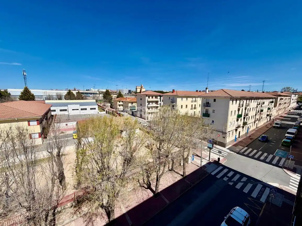 Vista exterior de Piso en venta en Ávila con Calefacción y Terraza