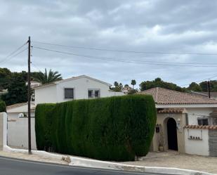 Vista exterior de Casa o xalet en venda en Benissa amb Aire condicionat i Terrassa