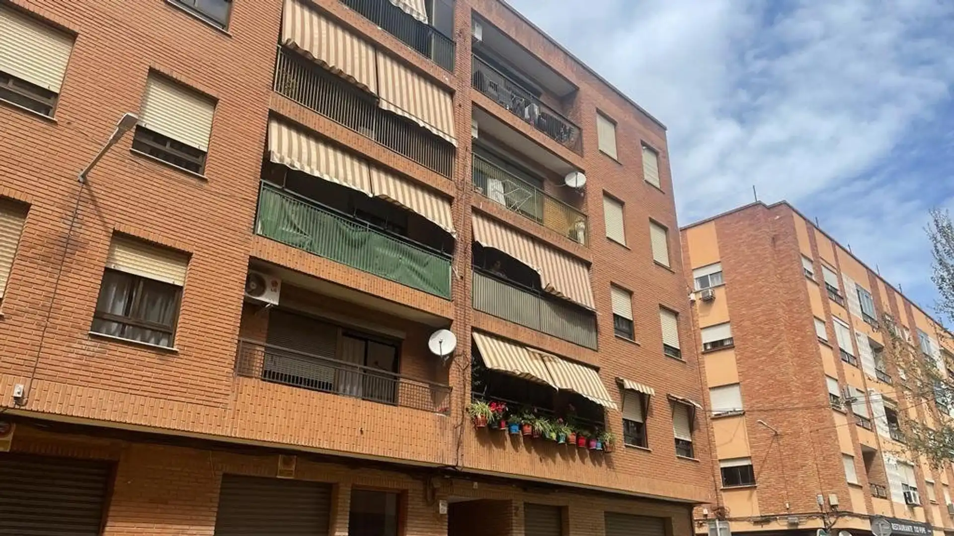 Exterior view of Flat for sale in Catarroja  with Balcony