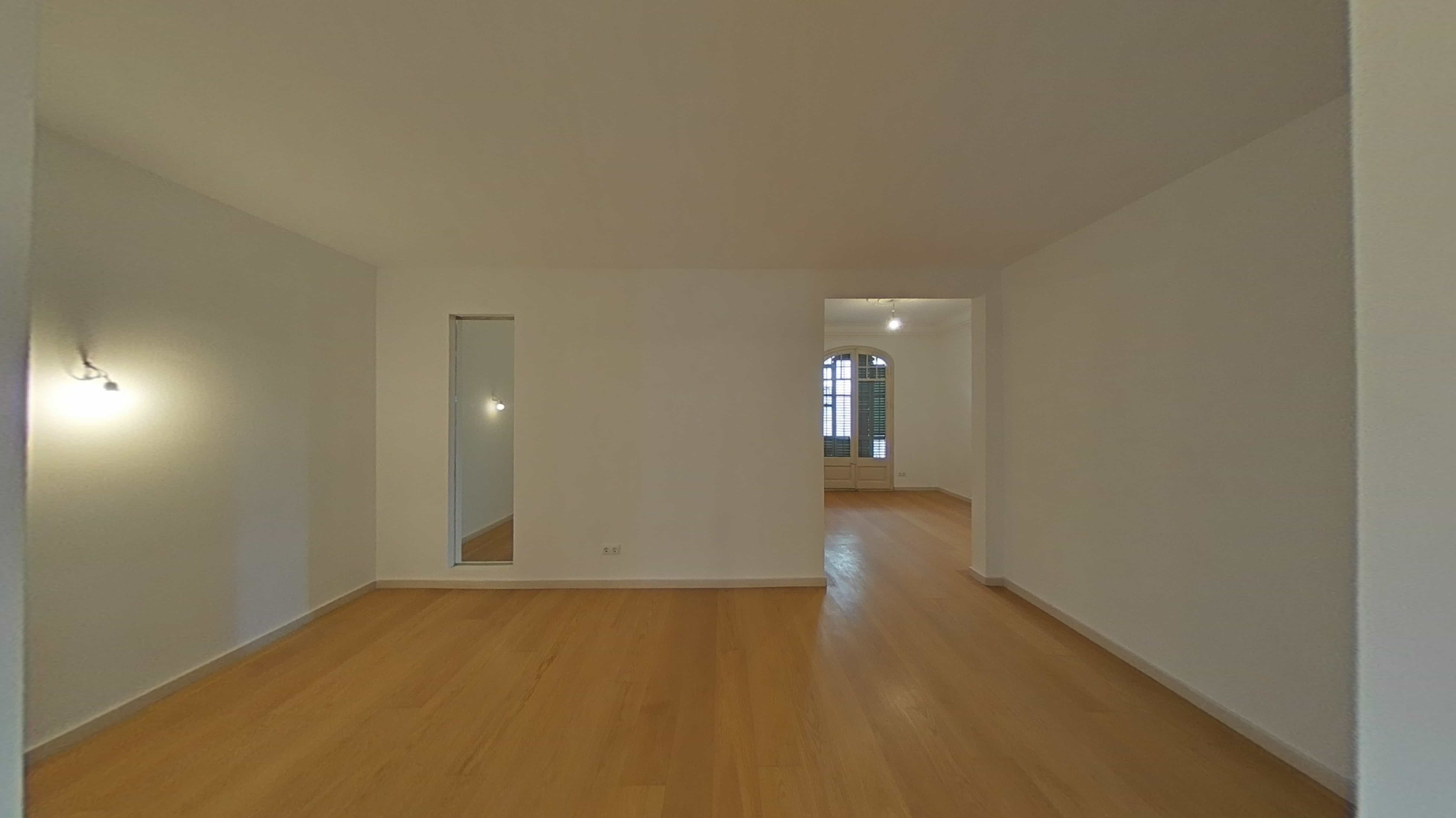 Flat for sale in C/ Muntaner , L'Antiga Esquerra de l'Eixample