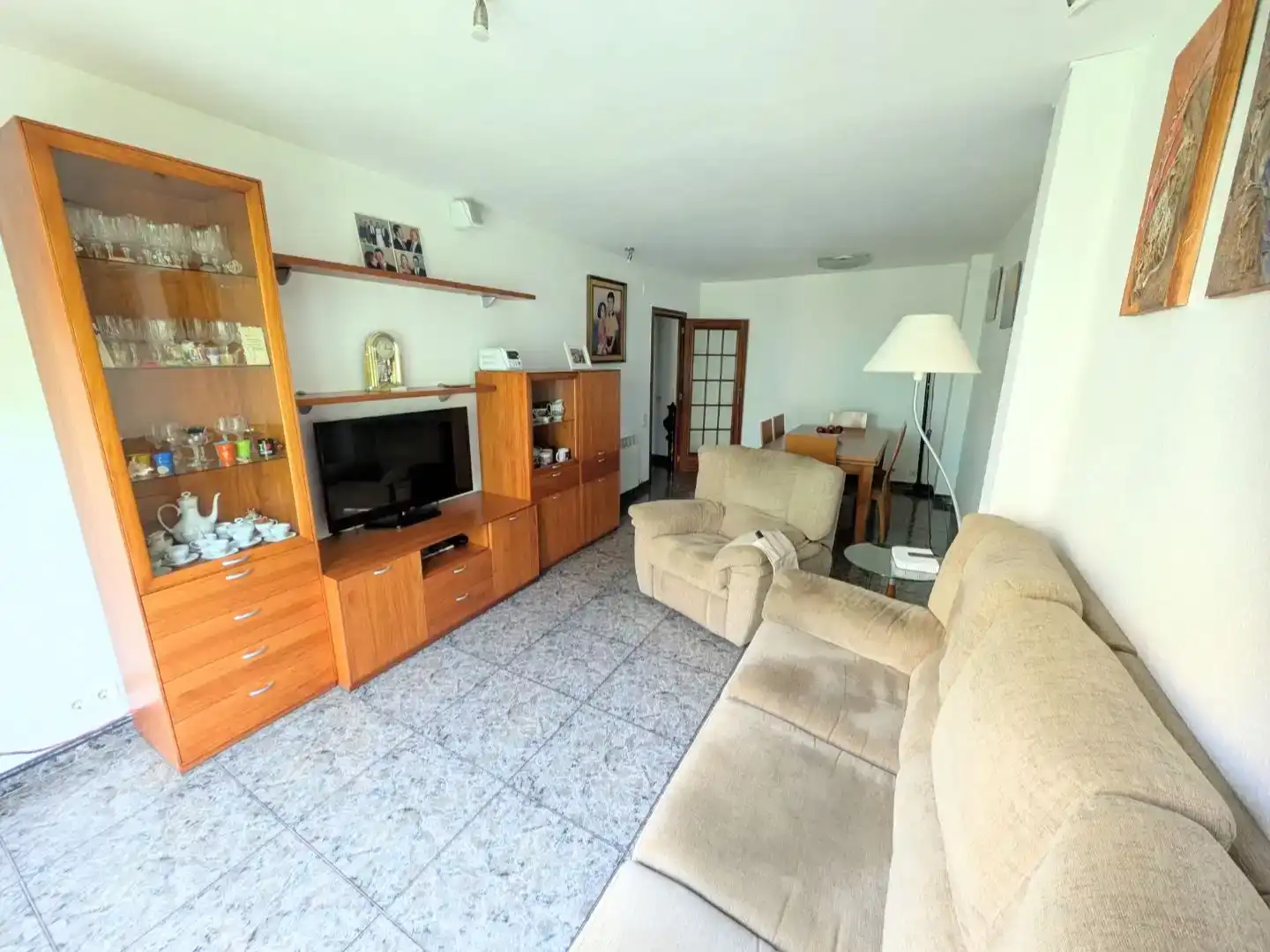 Sala de estar de Piso en venta en Santa Coloma de Gramenet con Trastero y Balcón