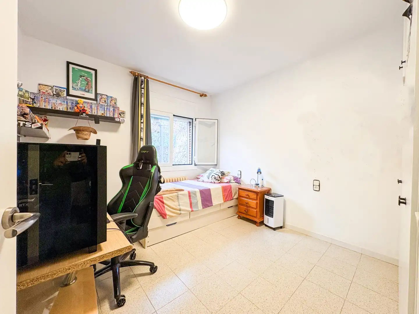 Habitación de Casa adosada en venta en Castellar del Vallès con Aire acondicionado, Calefacción y Terraza